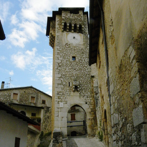 Torre dell'Orologio di Fontecchio